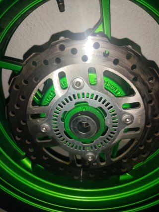 Llanta Trasera Kawasaki Z900 (2023-2025)