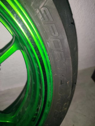 Llanta Trasera Kawasaki Z900 (2023-2025)