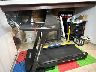 Cinta de correr BEHUMAX Treadmill Iron 4800.