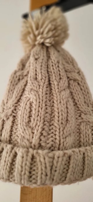 Gorro de lana crudo con pompón niñ@