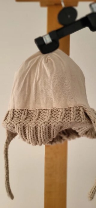 Gorro de lana crudo con pompón niñ@