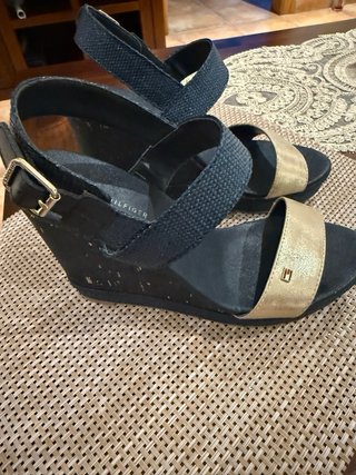Sandalias Tommy Hilfiger Azul y Dorado Originales