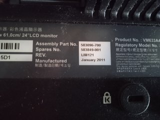 Monitor HP 24" LCD con supporto regolabile, uffici