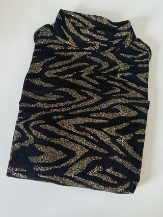 Camiseta manga larga brillo estampada