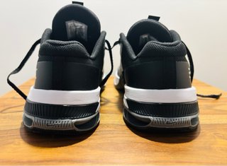 Zapatillas Nike Metcon 8 Negras y Blancas
