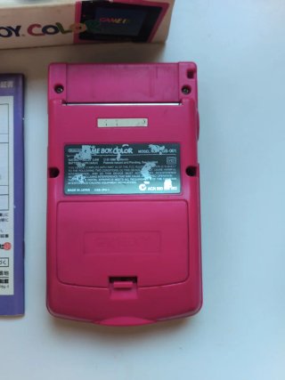 Nintendo Game Boy Color con caja
