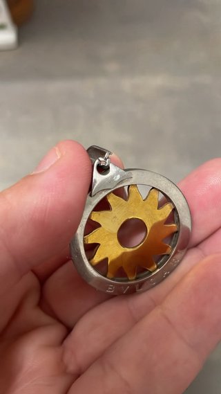 Colgante Bulgari Oro y Marrón