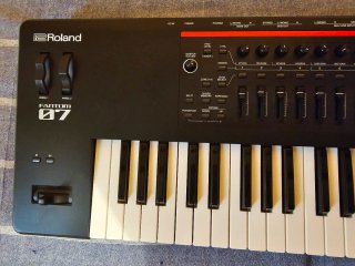 Roland Fantom 07 Teclado Sintetizador