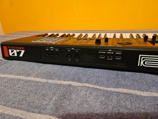 Roland Fantom 07 Teclado Sintetizador