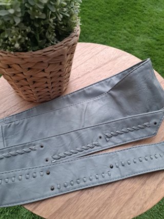 Cinturón fajín gris trenzado 2,55m