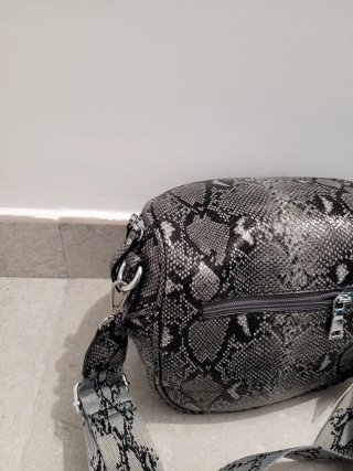 Bolso Negro y Plateado