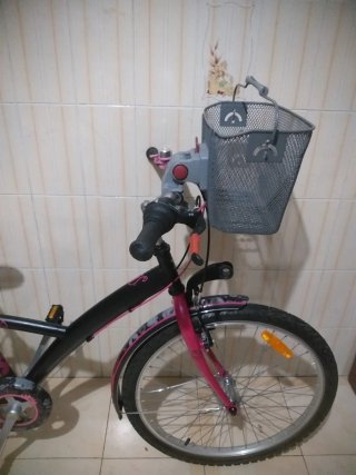 Bicicleta bitwin 24 pulgadas cómo nueva