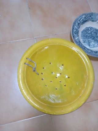 Set de 3 Platos y Colador Cerámica
