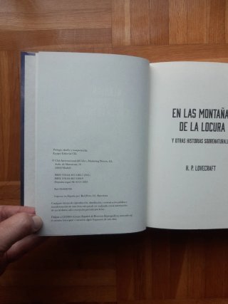 En las montañas de la locura y otros relatos so...
