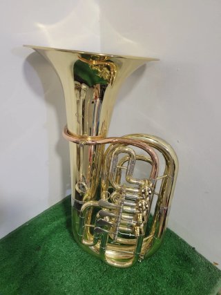 Bombardino de latón