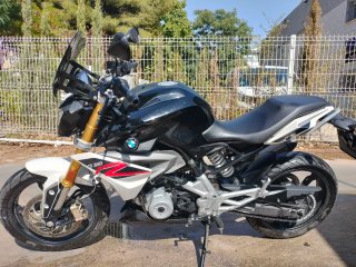 BMW 310G Naked  lanca y Negra