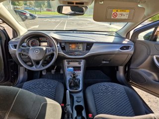Opel Astra 2021