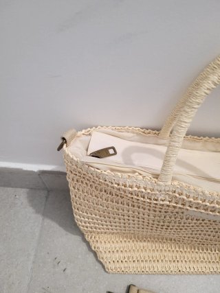 Bolso de paja grande con asa y correa