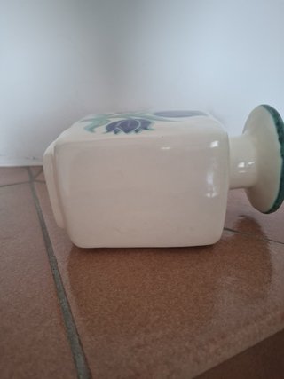 Vasetto Thun in ceramica decorato fiori