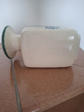 Vasetto Thun in ceramica decorato fiori