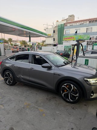 Audi e-tron 2021