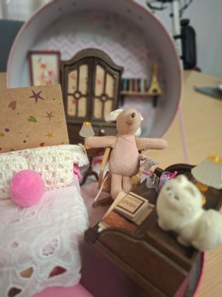 Maletín Maileg con dormitorio