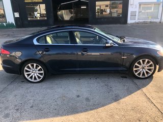 Jaguar XF 2009