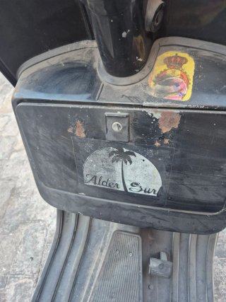 Vespa Iris 200 Negra