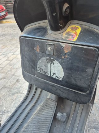 Vespa Iris 200 Negra