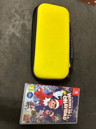 Nintendo Switch Lite Amarilla + Funda + Juego
