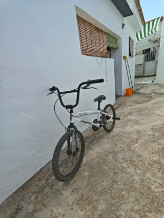Bici BMX Megamo ¡VENTA ANTES DE JUEVES 27/08!