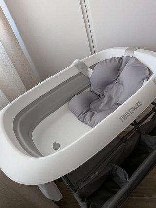 Bañera plegable Twistshake y soporte