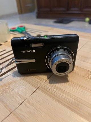 Cámara Digital Hitachi HDC-887E