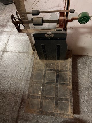 Báscula Romana Antigua