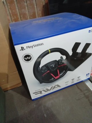 Volante Hori PS5 Inalámbrico con Soporte