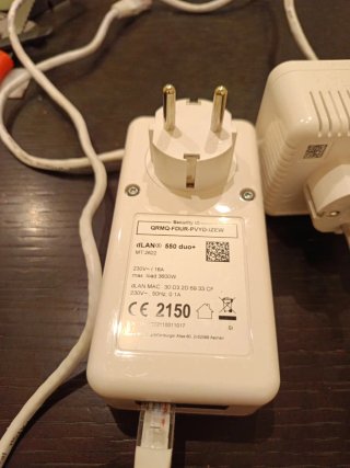 Adaptador y repetidor WiFi Devolo