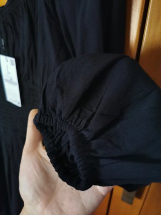 Mono negro corto