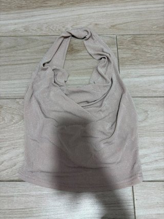 Top Stradivarius beige brillante