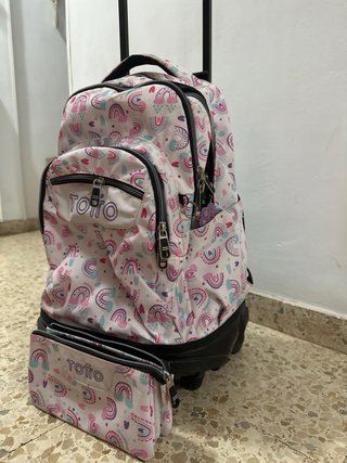 Mochila Totto con carro y estuche