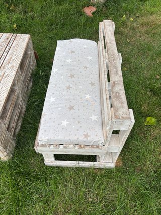 Juego de jardín: 2 bancos y mesa