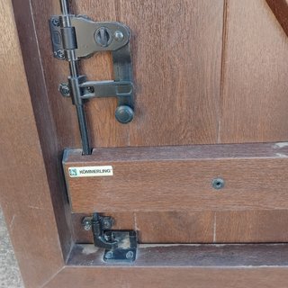 Contraventana imitación madera