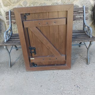 Contraventana imitación madera
