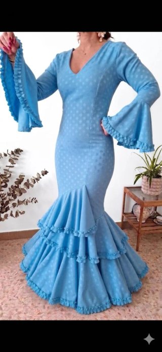 Traje de flamenca celeste TODAS LAS TALLAS