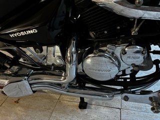 Hyosung Aquila 125 Negra/Plateada