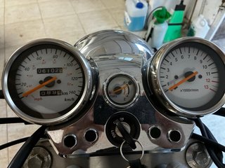 Hyosung Aquila 125 Negra/Plateada