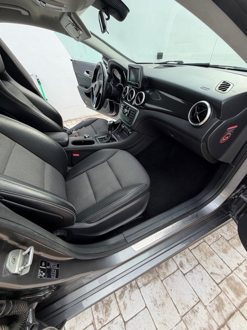Mercedes-Benz CLA 200 CDI (C117) 2014, foto 23