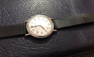 Reloj Egliz Kilore Cuarzo Plata y Negro