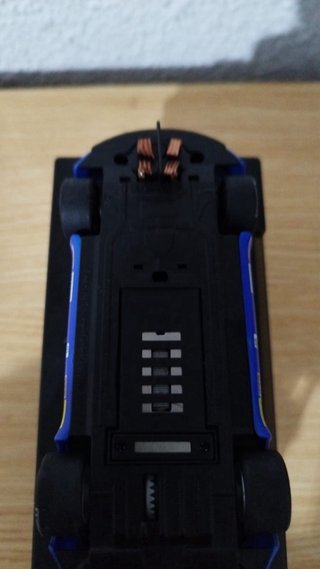 Aston Martin Vantaje Scalextric Scx