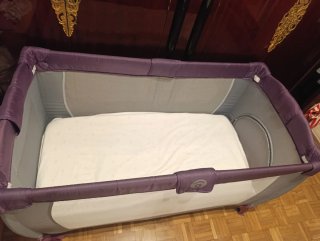 Cuna de viaje plegable