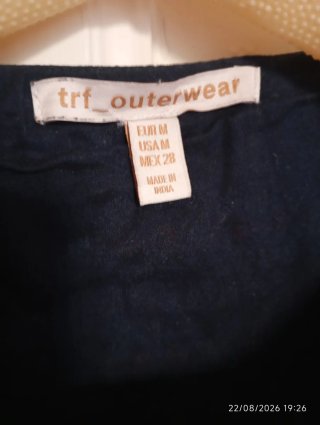 Chaqueta Zara TRF bordada con monedas